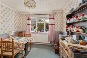 11 Uplands Rise Little Bourton